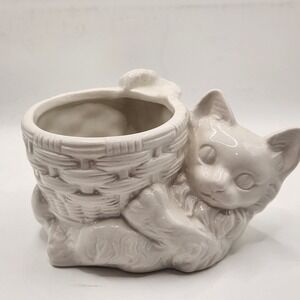 Sabre Vintage Ceramic Kitten Cat Basket Planter White Glossy Animal Decor Small